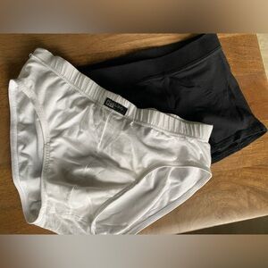 Great combo deal. 1 black trunk (Charlie by MZ) and 1 white bikini brief (uomo)